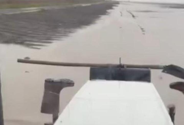 Adana'nın kuzeyinde kar, güneyinde sağanak