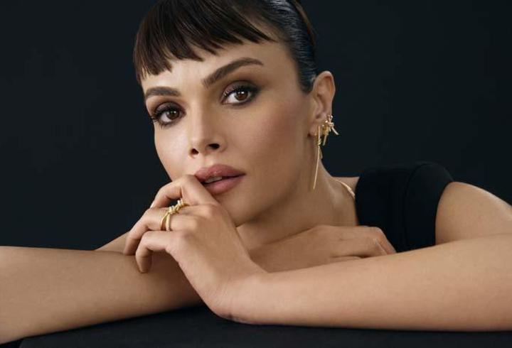 Uzak Şehir'in Alya'sı Sinem Ünsal: Karakterimin Sevilmesi Harika Bir Şey