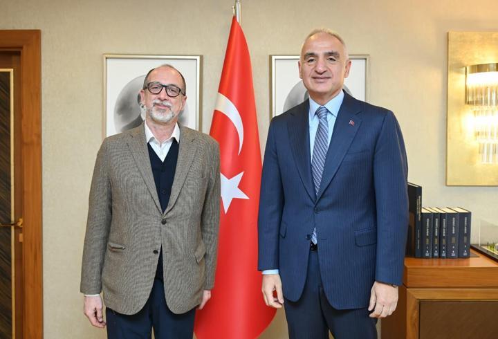 Haydarpaşa ve Sirkeci'de Dünyaca Ünlü Küratör Devrede