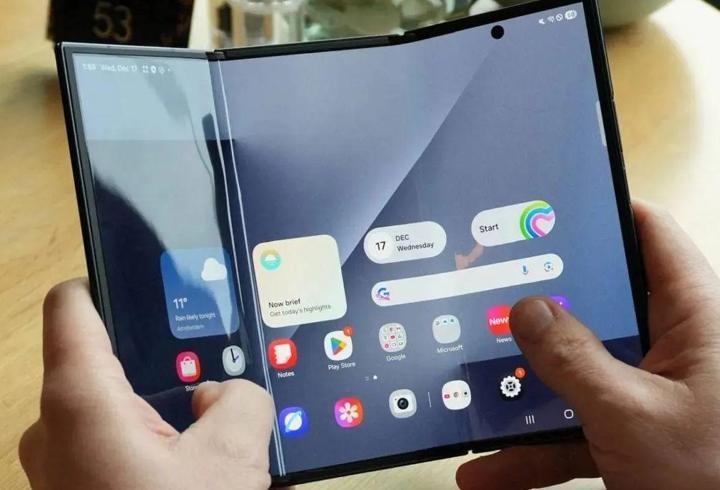 Galaxy Z TriFold veda ediyor