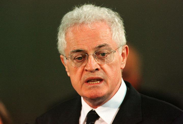 Fransa'nın eski başbakanı Lionel Jospin hayatını kaybetti