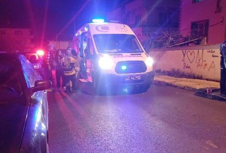 Komşular arasında bıçaklı ve sopalı kavga; 6 yaralı