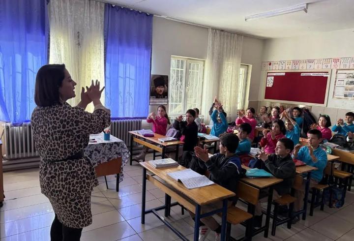 Miniklere sağlıklı yaşam eğitimi