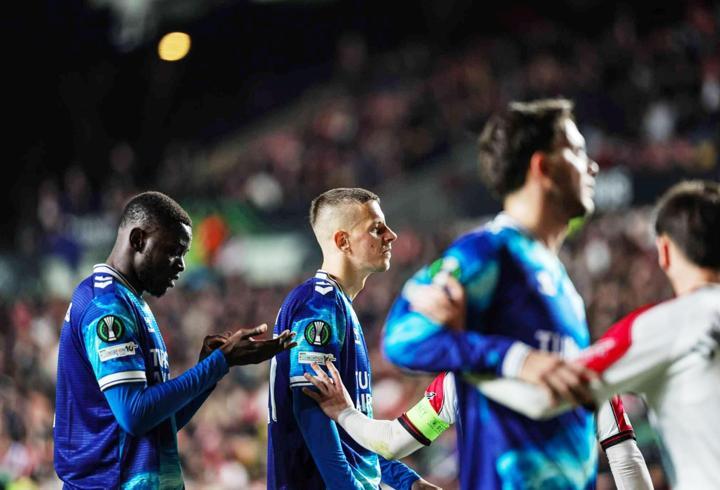 Galatasaray Daikin Kadın Voleybol Takımı, başantrenörü Alberto Bigarelli'nin omurilik kanalına düşmüş bel fıtığı parçalarının çıkarılması (lomber sekestrektomi) için ameliyat edildiğini duyurdu.5