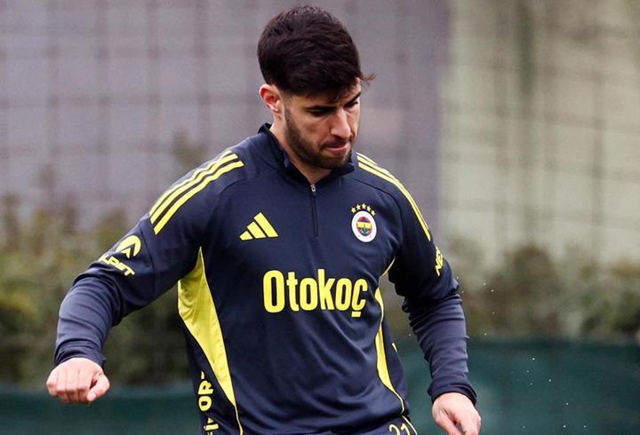 Fenerbahçe, milli arada derbiye hazırlanıyor