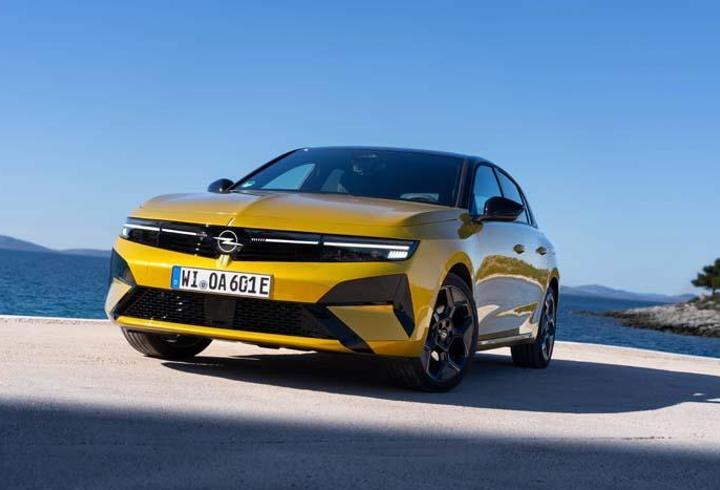 Opel Paris Otomobil Fuarı’na geri dönüyor