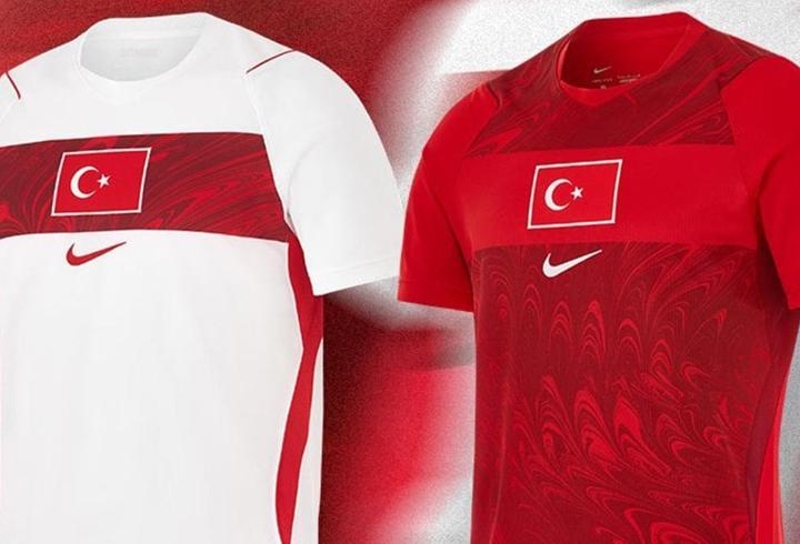 A Milli Futbol Takımı'nın yeni formaları görücüye çıktı