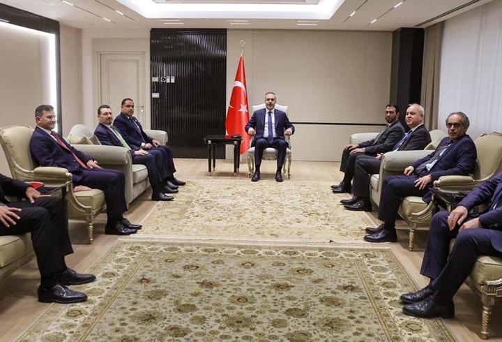 Ortak raporun hazırlanmasının ardından terörsüz Türkiye hedefinde artık gözler yasal adımlarda. Ancak öncesinde örgütün silahları bıraktığının güvenlik birimlerinden tespiti bekleniyor. Peki o adımın ardından atılacak yasal adımlar nasıl olacak? İşte detaylar...1