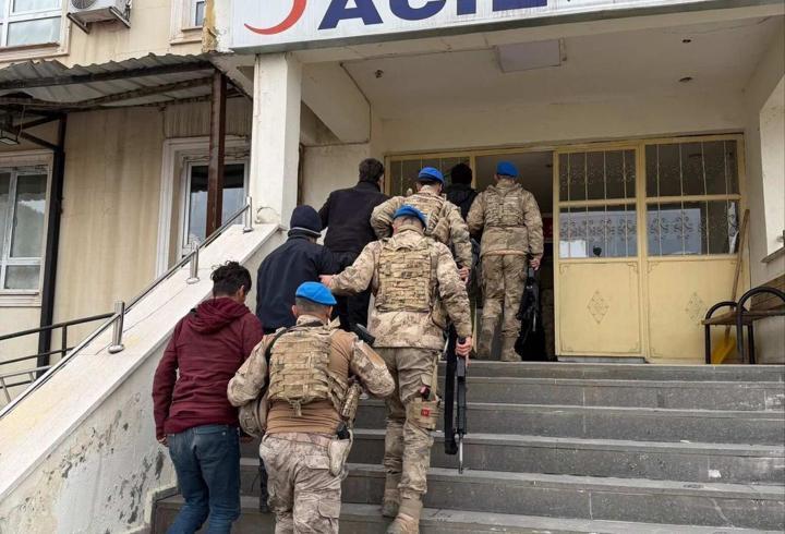 Şırnak’ta 19 düzensiz göçmen yakalandı, 3 organizatör tutuklandı