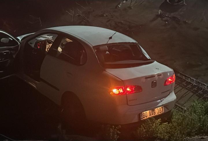 Osmaniye'de otomobil, köprüden düştü: 1 yaralı
