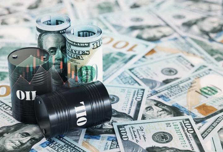 Cephede savaş, arkada milyarlık hesap!