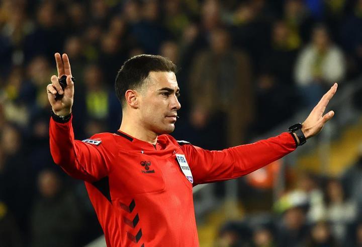 Fenerbahçe, Yüksek Divan Kurulu toplantısının tarihinde değişikliğe gitti.1