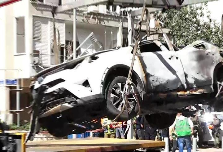 CNN TÜRK ekibi görüntüledi: İşte İran füzesinin İsrail'deki yıkımı