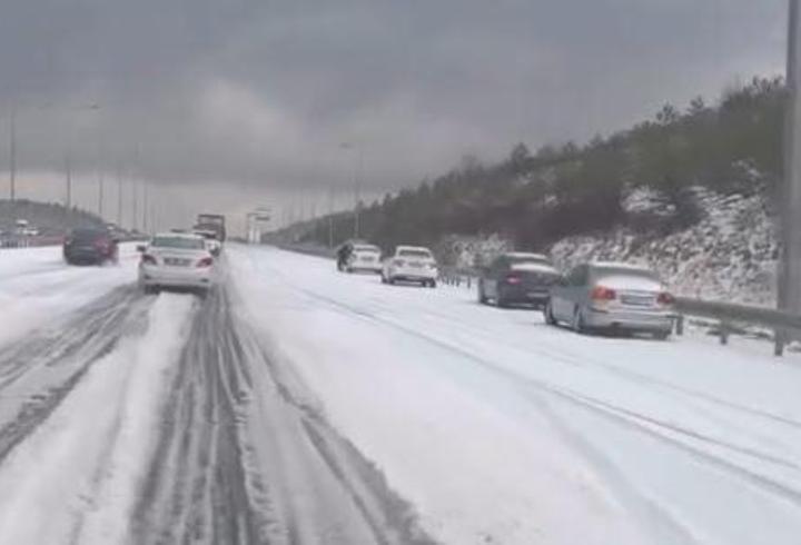 Ankara'da sağanak ve dolu yağışı etkili oldu