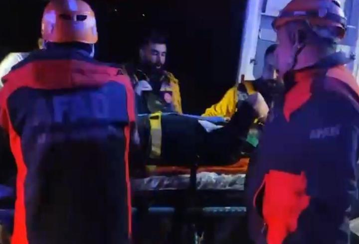 Elazığ’da otomobil şarampole yuvarlandı: 5 yaralı