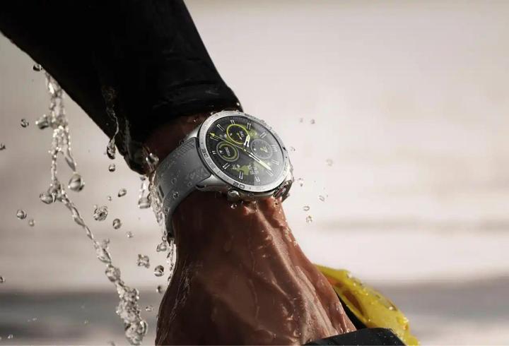 Akıllı saatlerinizle yüzmemelisiniz?