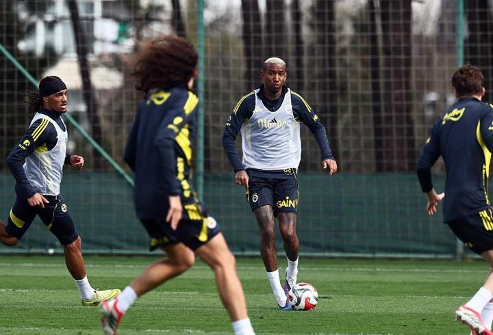 Mehmet Topal, bir kez daha Petrolul Ploieşti'nin teknik direktörü olacağını duyurdu.1