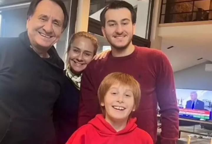 Özgür Ozan’ın oğlu 20 yaşına bastı! Ailece kutladılar