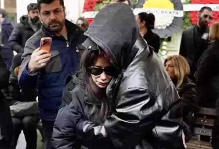 Hande Yener’den Erol Köse mesajı: “Hep orta yolu bulduk”