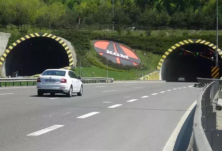 Bayram tatillinde Bolu Dağı Tüneli'nden 331 bin 321 araç geçti