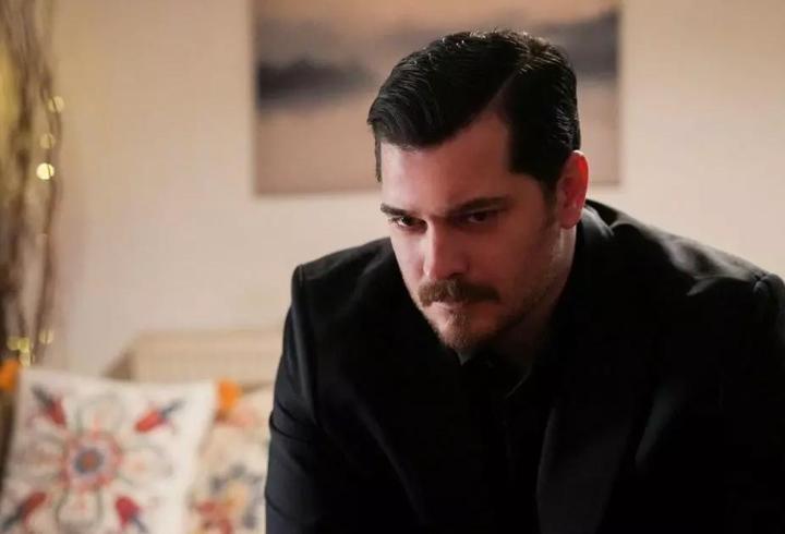 EŞREF RÜYA 38. BÖLÜM İZLE FULL HD TEK PARÇA | Kanal D Çağatay Ulusoy ve Demet Özdemir’li Eşref Rüya 38. bölüm izleme ekranı!