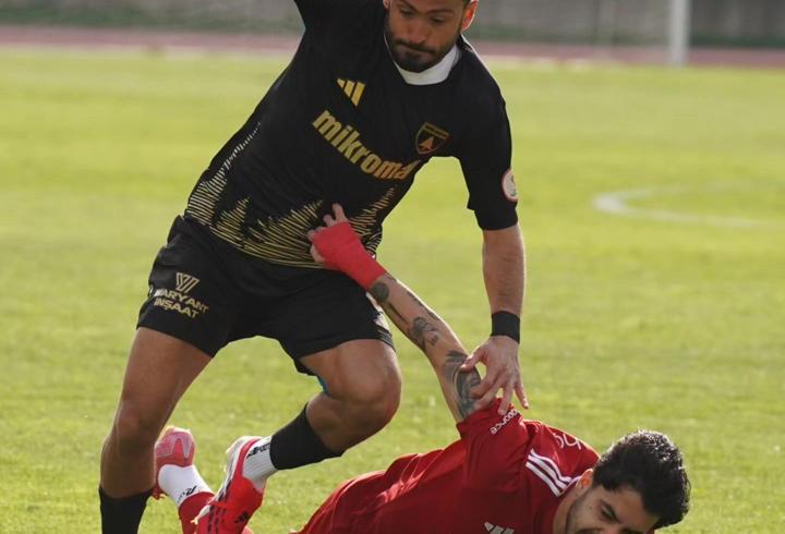 Muğlaspor zirveden uzaklaştı