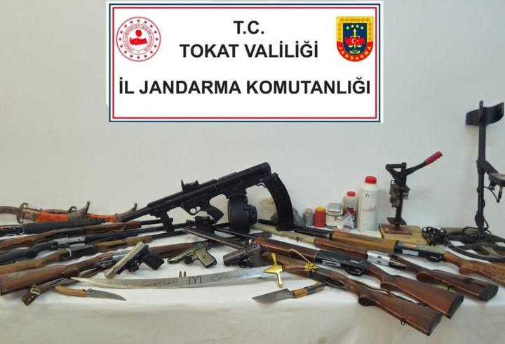Tokat’ta silah ve kaçakçılık operasyonu: 6 gözaltı