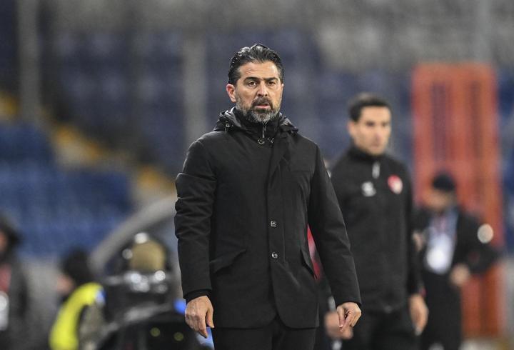 Konyaspor, yeniden anlaştığı İlhan Palut'la çıkışa geçti