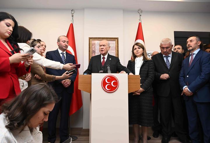 SON DAKİKA... (İzzet Ulvi Yönter'in istifası) MHP lideri Bahçeli: Akademik çalışmaları için müsaade istedi