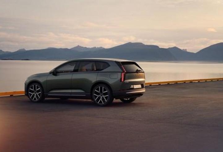 Volvo Cars'dan yazılım atağı