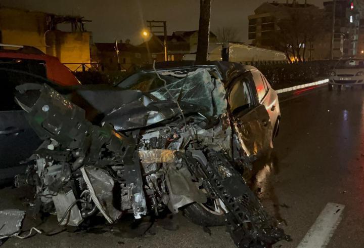 Bursa'da 3 aracın karıştığı zincirleme kaza: 3 yaralı