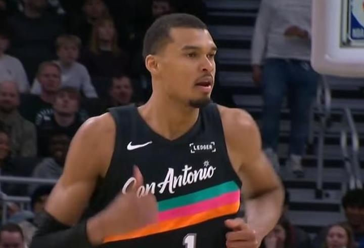 NBA'de San Antonio Spurs durdurulamıyor! Üst üste 8. galibiyet