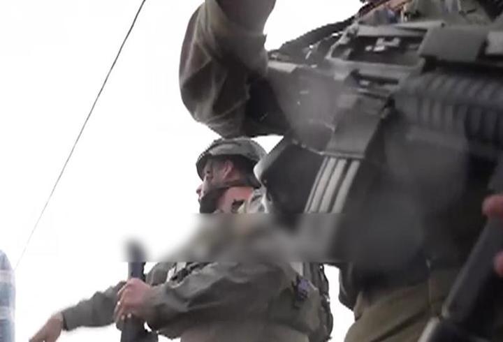 İsrail askerleri CNN ekibini silahla tehdit etti