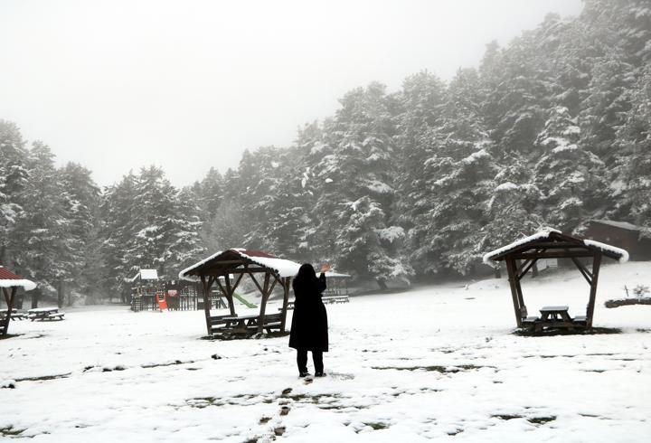 Abant, beyaz örtüyle kaplandı