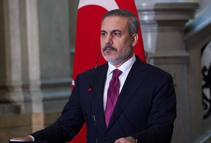 İstanbul TOKİ kura çekilişi için heyecan giderek artarken, 500 Bin Sosyal Konut Projesi kapsamında kentte inşa edilecek 100 bin konutun kura tarihi vatandaşlar tarafından merakla araştırılıyor. Türkiye genelinde 81 ilde yürütülen proje için hak sahipleri canlı yayınlanan kura çekimleriyle belirlenirken, sıranın İstanbul'a gelmesiyle birlikte gözler tamamen TOKİ’ye çevrildi. Kentte 100 bin konuta yönelik başvuruları kabul edilen ve reddedilen listelerin açıklanmasının ardından, Ramazan Bayramı ön