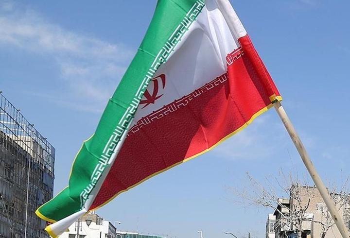 İran - ABD ve İsrail arasında yaşanan savaş, büyük bir petrol krizini tetikledi. Yemen de savaşa dahil olunca petrol krizi iyice büyüdü. Suudi Arabistan, Hürmüz’den sonra petrol ihracatını Babülmendep üzerinden yapıyordu. Burası da kapanırsa Çin, Hindistan ve Japonya’da petrol krizi yaşanabilir. Detaylar, Mehmet Şimşek'in haberinde...
9