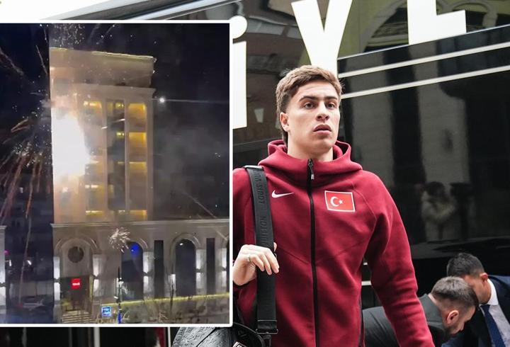 Türkiye U21 Millî Takımı teknik direktörü Egemen Korkmaz, Hırvatistan maçı oynanırken yere yığıldı ve ilk müdahalesi saha kenarında gerçekleştirildi. 
1