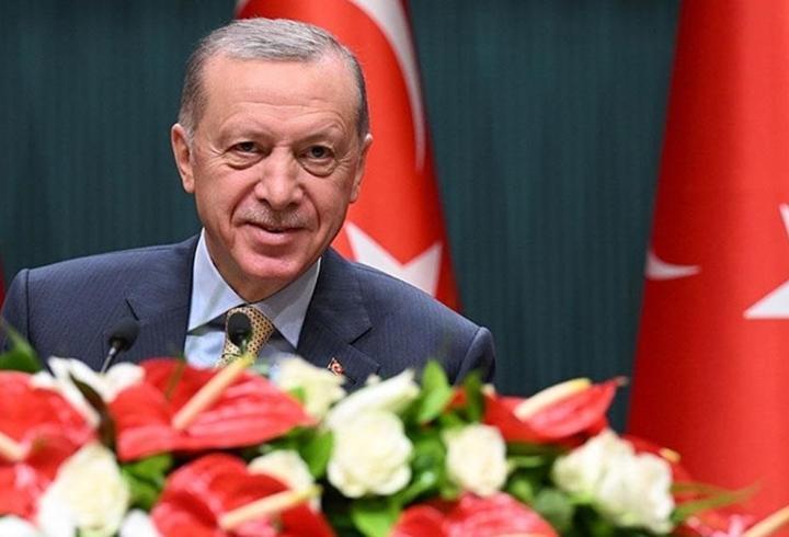 İstanbul Su ve Kanalizasyon İdaresi (İSKİ),  1 Nisan 2026 tarihi itibarıyla kentteki barajlara ilişkin güncel verileri paylaşırken, son yağışların etkisiyle toplam doluluk oranının yüzde 64'lere yükseldiğini duyurdu; Sazlıdere, Darlık, Istrancalar, Terkos, Alibey, Kazandere ve diğer su kaynaklarının mevcut doluluk yüzdeleri ile genel durumuna yönelik merak edilen tüm ayrıntılar ise İstanbul’un baraj tablosuna dair güncel değerlendirmeler arasında yer alıyor. Peki, İstanbul baraj doluluk oranları