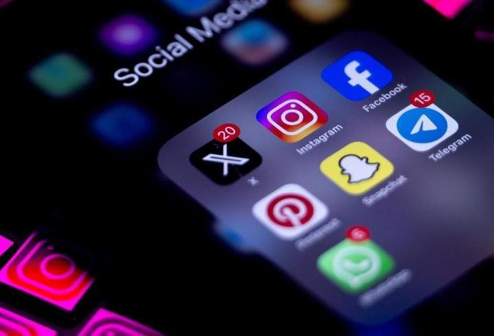 İran’ın misillemeleri sürerken İsrail’de de ardı ardına sirenler çalıyor. CNN TÜRK ekibinden Serdar Er ve Alper Öztürk, İsrail’deki durumu görüntüledi.
3