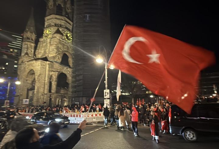 Berlin'de Dünya Kupası coşkusu
