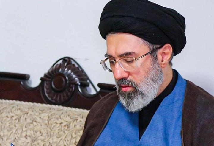 İran'ın dini lideri Hamaney'den net mesaj: 'Direnişe devam!'