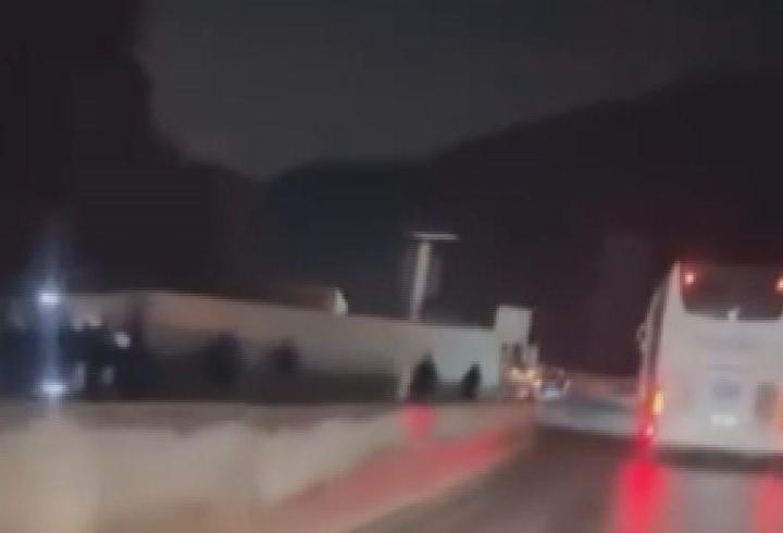 D-650’de 3 TIR’ın çarpıştığı kazada kilometrelerce araç kuyruğu oluştu