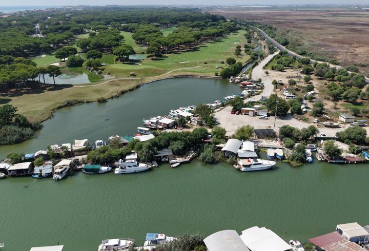 Acısu'daki 300 kaçak konteynere yıkım kararı