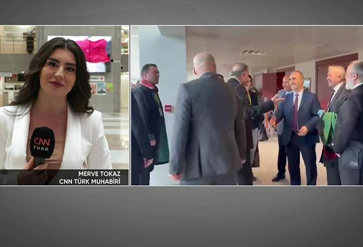 Meclis Suça Sürüklenen Çocuklara Yönelik Araştırma Komisyonu’nda cezaevlerinde tutuklu ve hükümlü çocuklara ilişkin yapılan anket sonuçları paylaşıldı. Anket sonuçlarına göre bu çocuklarda okula gitmeme, ev içi şiddete maruz kalma ve yasaklı madde kullanma gibi başlıklarda yüksek oranların olması dikkat çekti.7