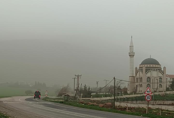 Gaziantep'te toz taşınımı etkili oldu