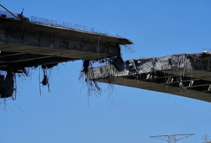 İran'daki köprü saldırısında ölü sayısı 13'e yükseldi