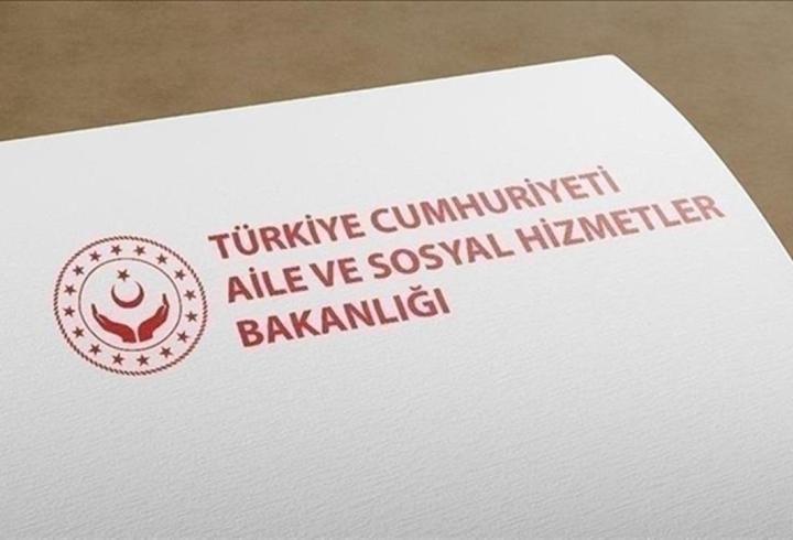 Cumhurbaşkanlığı İletişim Başkanlığı Dezenformasyonla Mücadele Merkezi (DMM), bazı sosyal medya hesaplarında yer alan "Türkiye'nin İran'a gelişmiş uçaksavar ve İHA füzeleri tedarik ettiği, düşürüldüğü iddia edilen ABD'ye ait F-15 savaş uçağının Türk yapımı omuzdan fırlatılan uçaksavar sistemiyle vurulduğu" şeklindeki iddiaların asılsız olduğunu bildirdi.

3