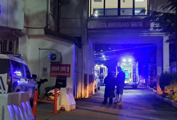 Evinde çıkan yangında ağır yaralandı