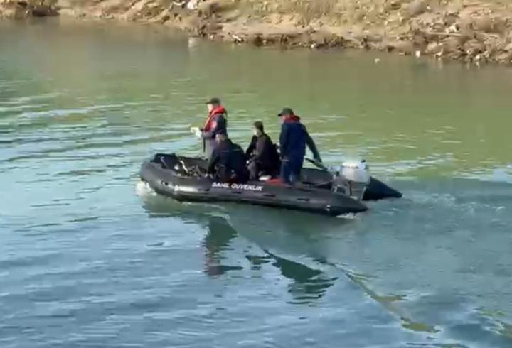 Berdan Çayı'nda kaybolan Batu’yu arama çalışmaları 2'nci gününde