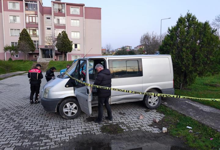 Otoparkta minibüsü park ettikten sonra tabancayla vurularak öldürüldü